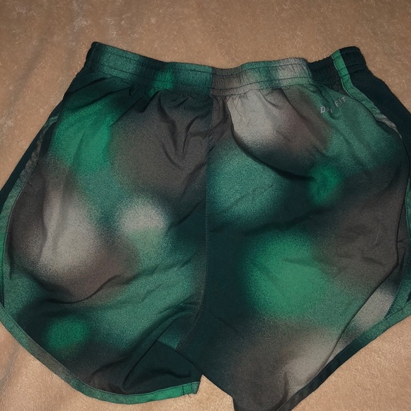 Nike Dri-Fit Shorts - Picture 2 of 3